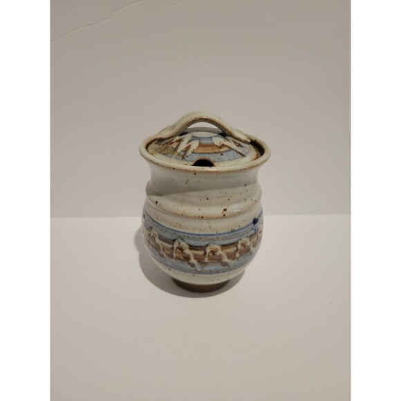 Vintage Studio Art Pottery Honey Jar Sugar Jar with Lid Artist Signed - Picture 1 of 15